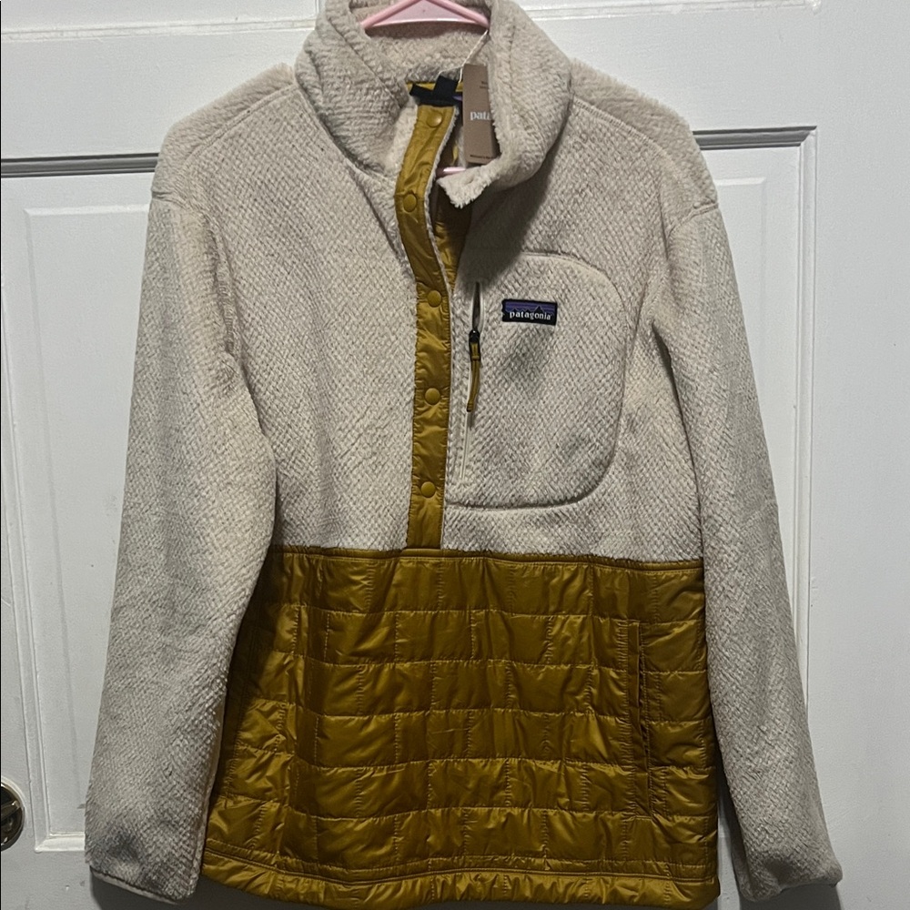 Patagonia Cream and Gold Quilted Pullover